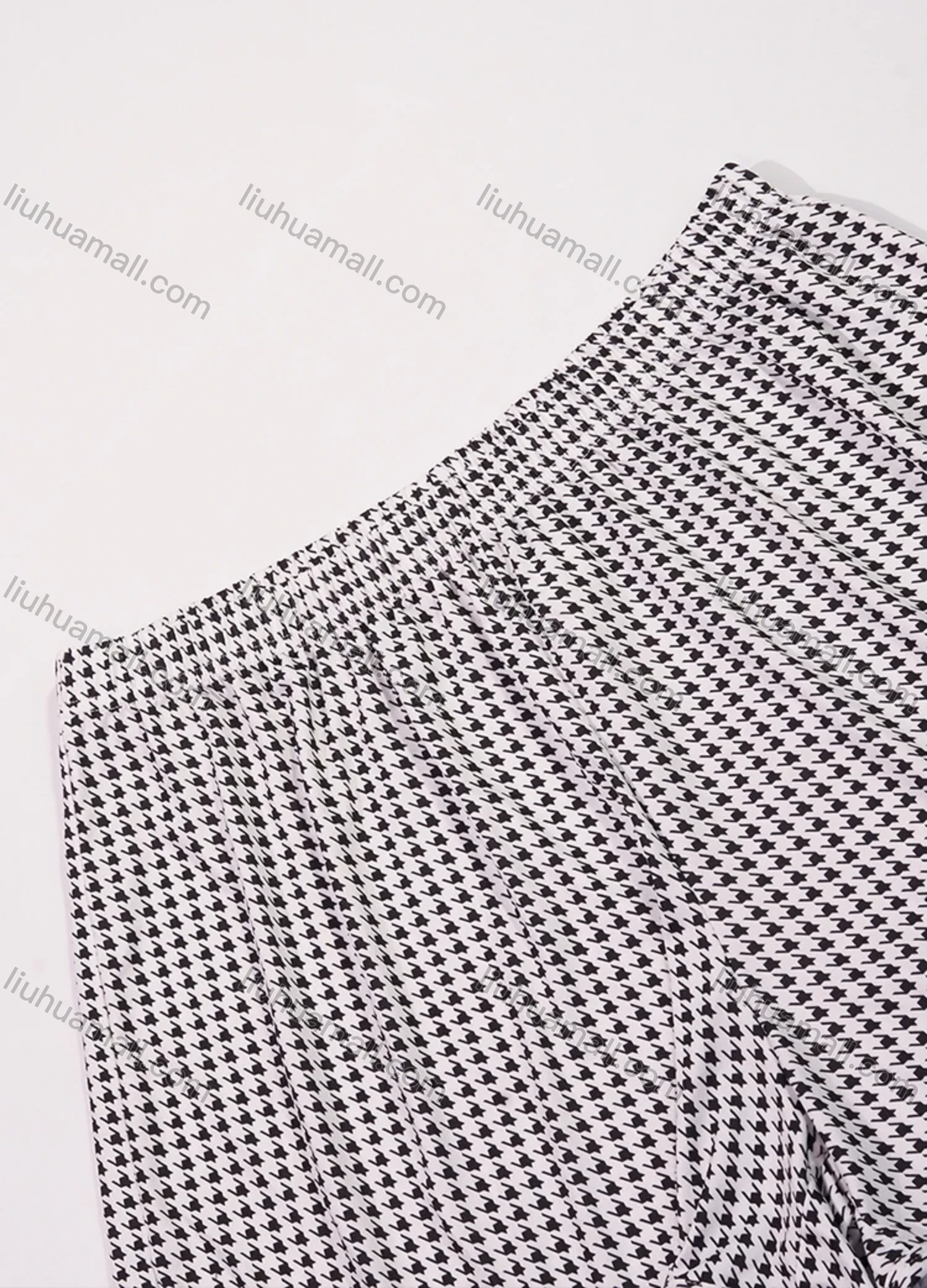 Wholesale Women's Lounge Milk Silk Houndstooth Bear Letter Print Cami Top & Shorts Pajamas Sets DM2207-07# - Liuhuamall