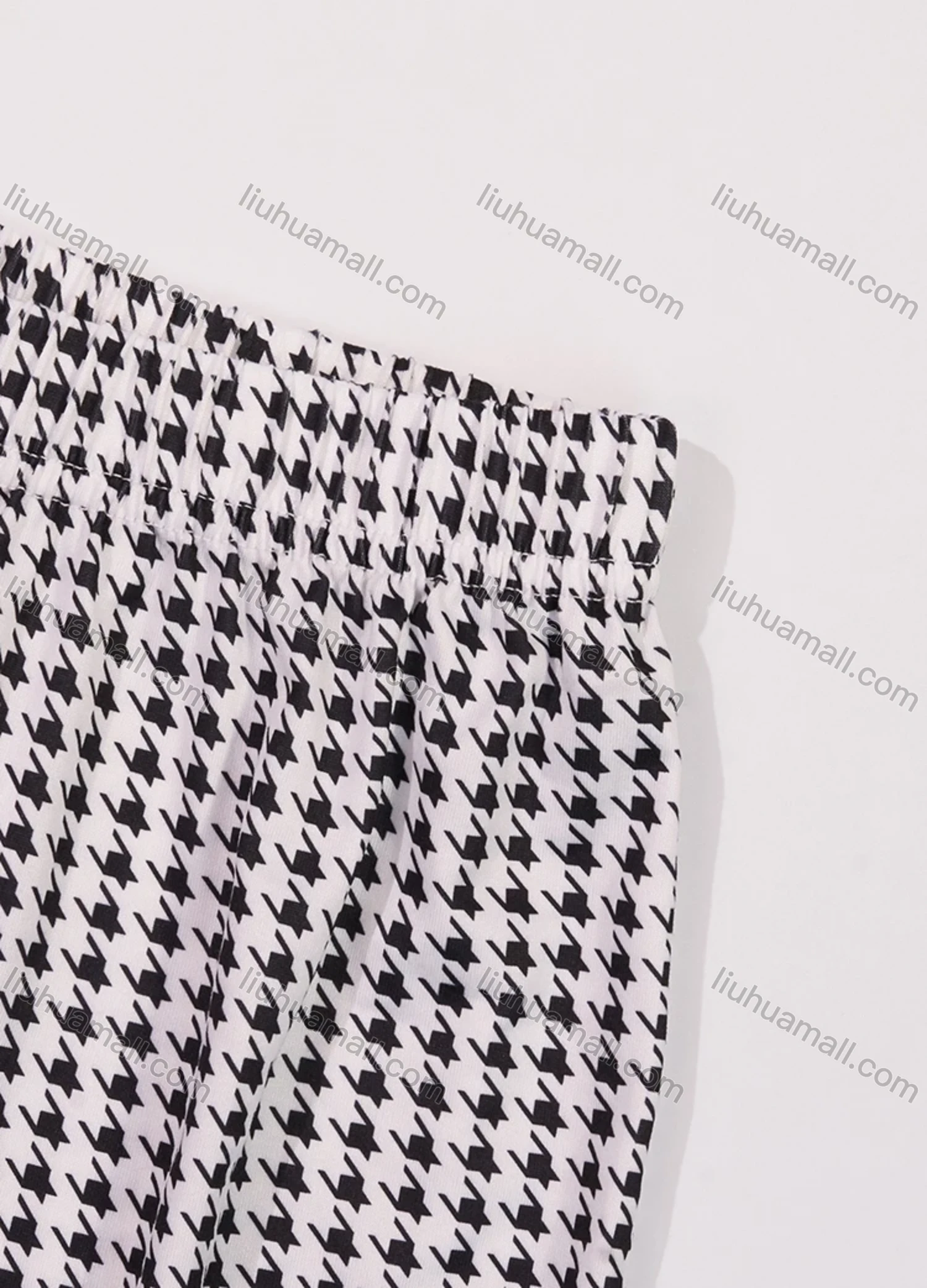 Wholesale Women's Lounge Milk Silk Houndstooth Bear Letter Print Cami Top & Shorts Pajamas Sets DM2207-07# - Liuhuamall