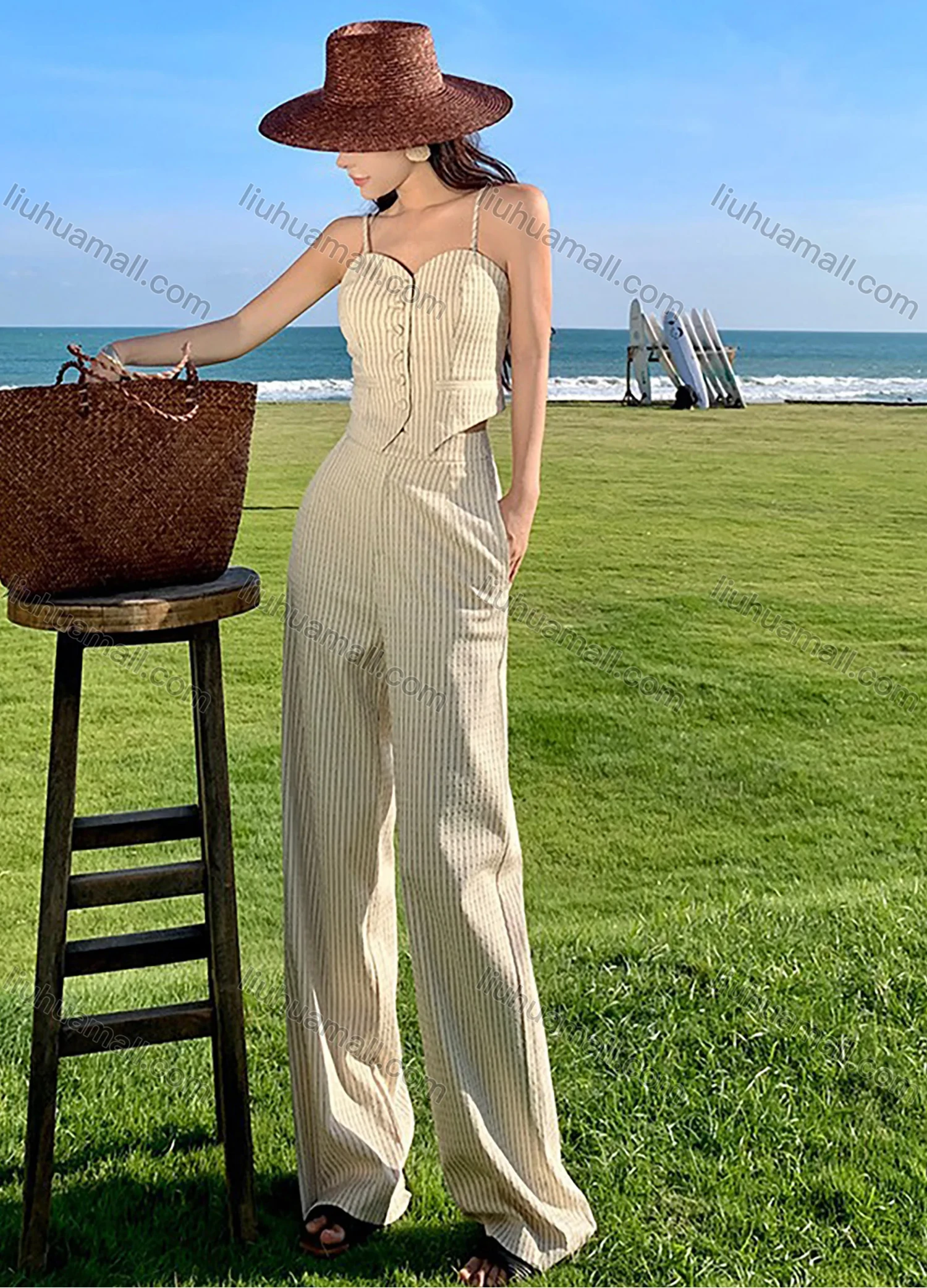 Wholesale Mix & Match Women's Clothing Sets Collection: 6 Styles, MOQ 3 Pieces - Liuhuamall