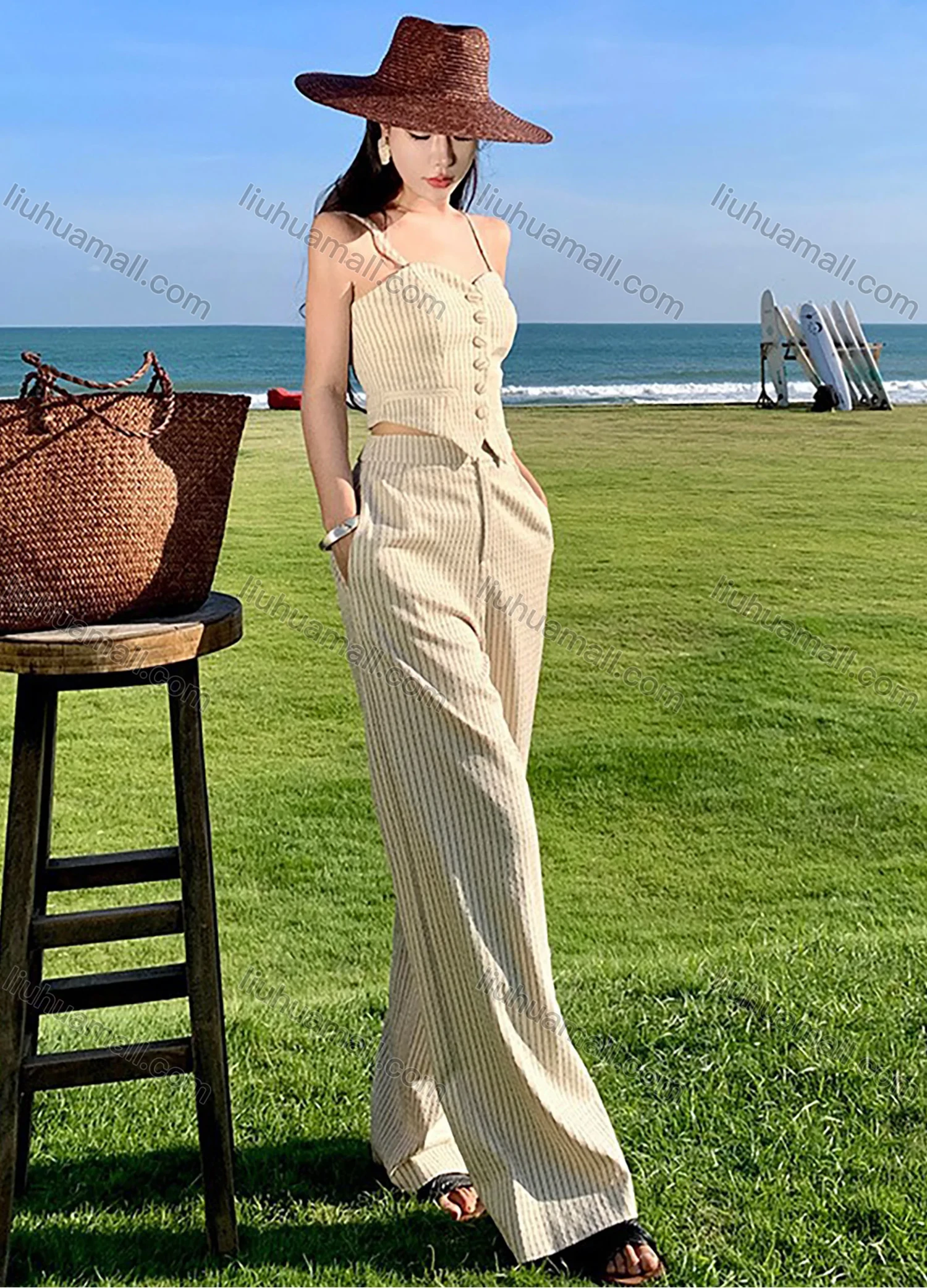 Wholesale Mix & Match Women's Clothing Sets Collection: 6 Styles, MOQ 3 Pieces - Liuhuamall