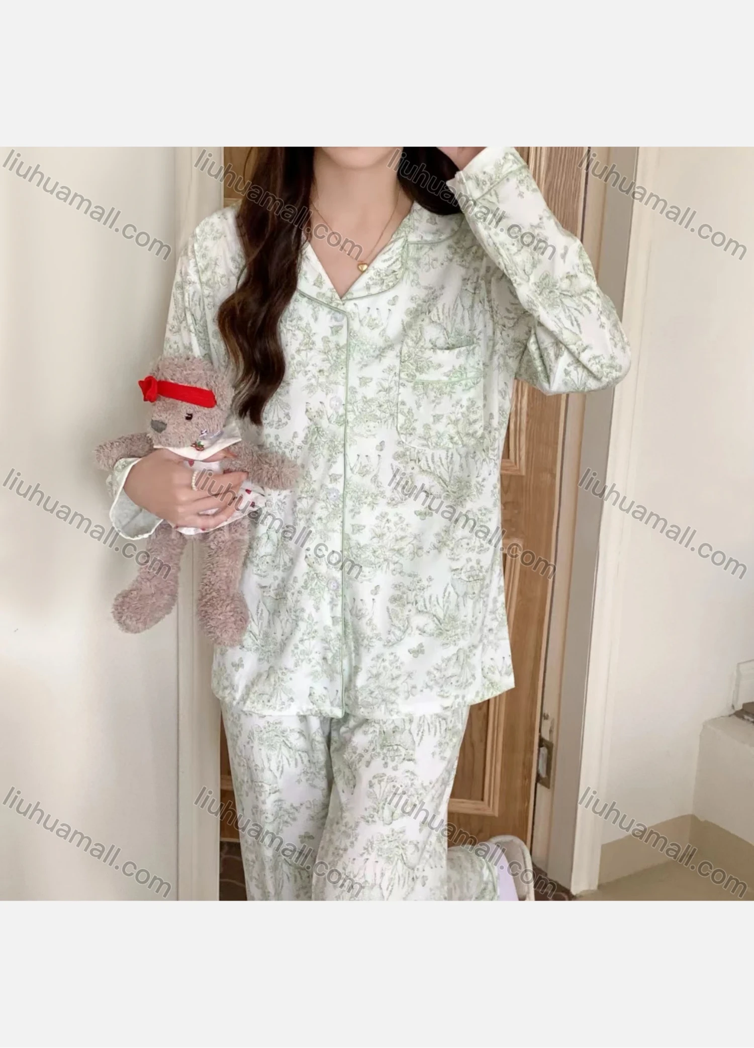 Wholesale Women's Soft Allover Print Lapel Pocket Button Down Long Sleeve Lounge Pajamas 2 Piece Set 908# - Liuhuamall