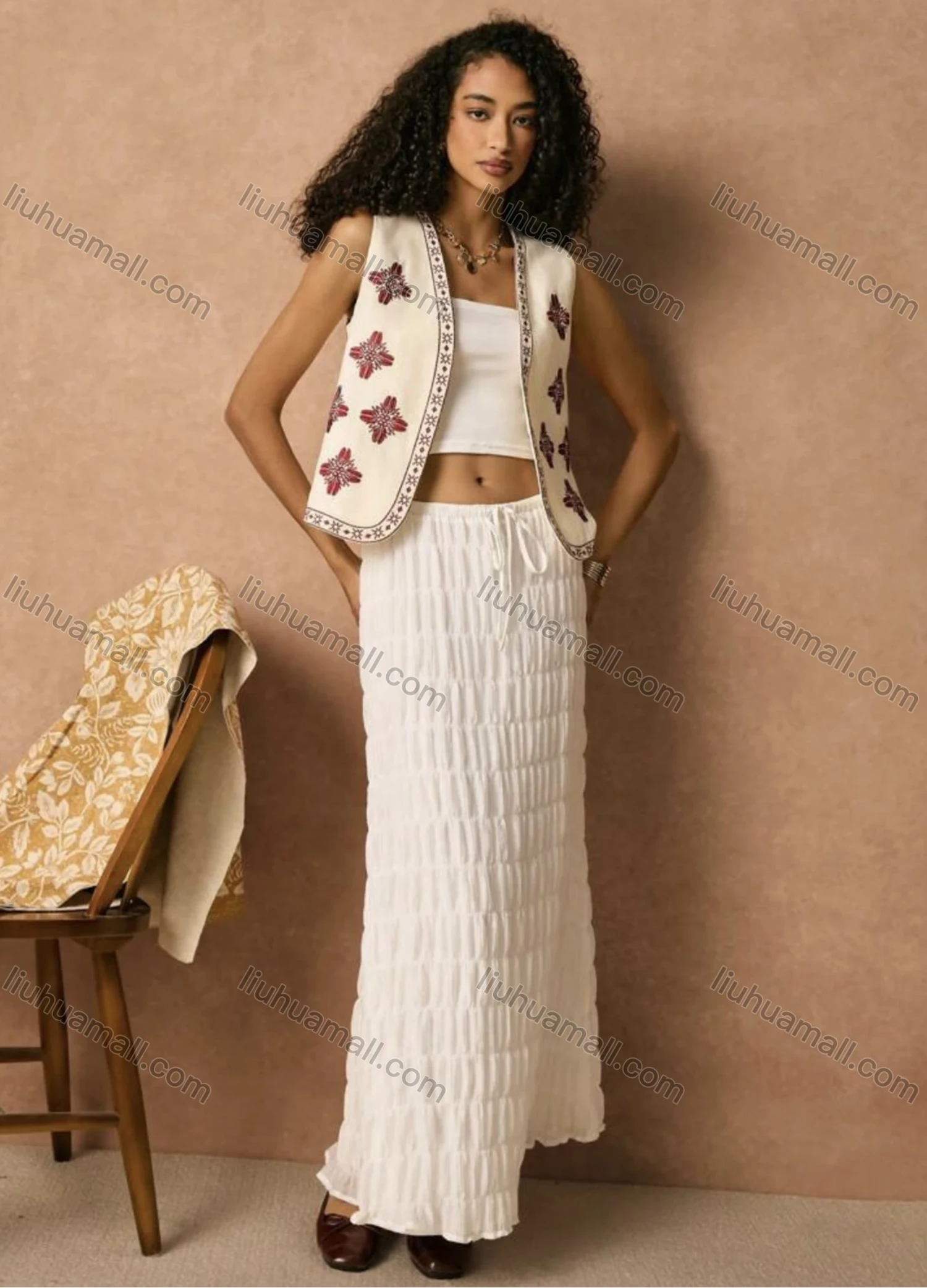 Wholesale Women's Embroidered Sleeveless Waistcoat with Decorative Details - Liuhuamall
