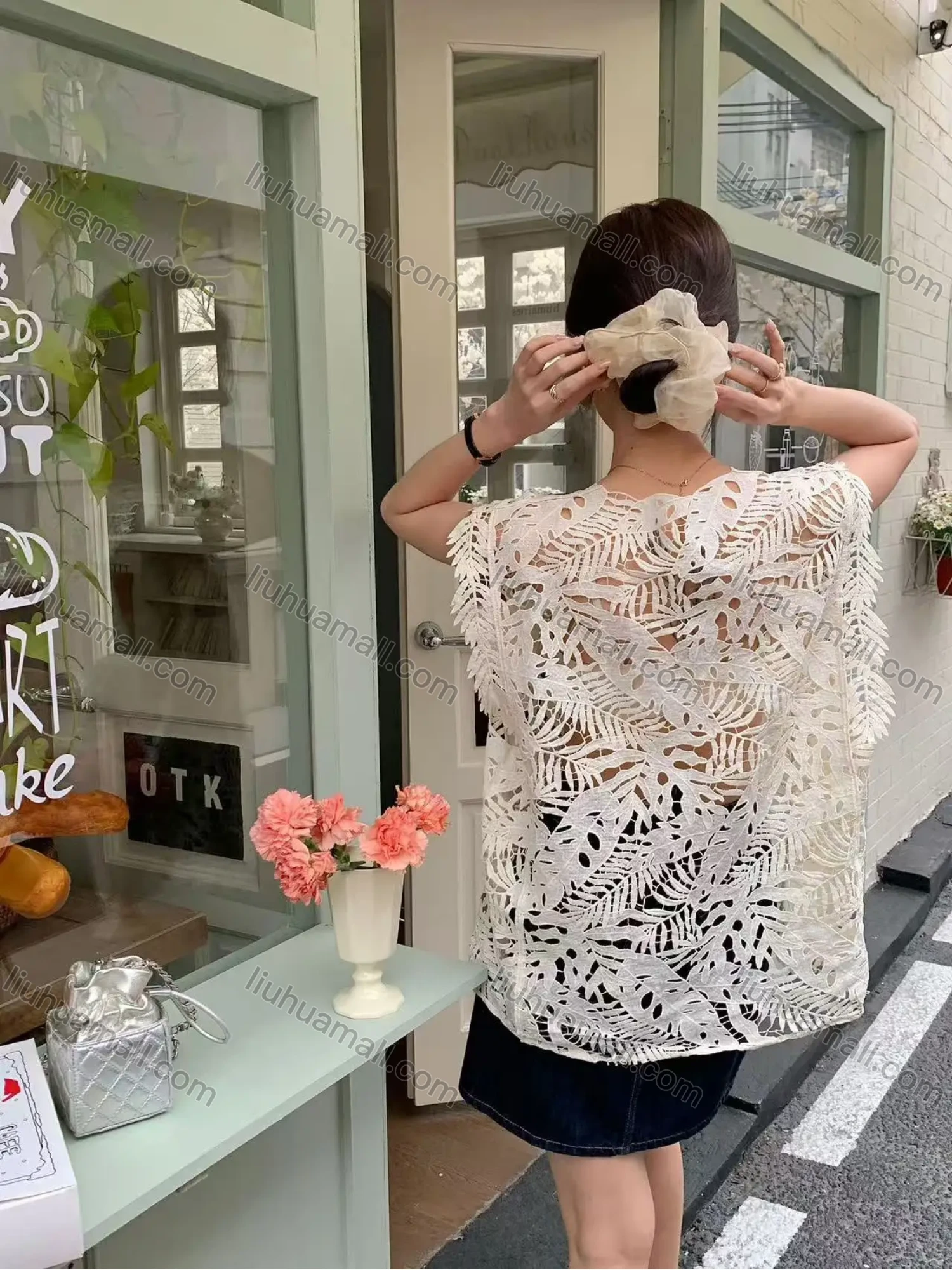 Wholesale Summer new loose blouse vest fashion jacket split horse sandwich water-soluble lace shirt hollow French vest - Liuhuamall