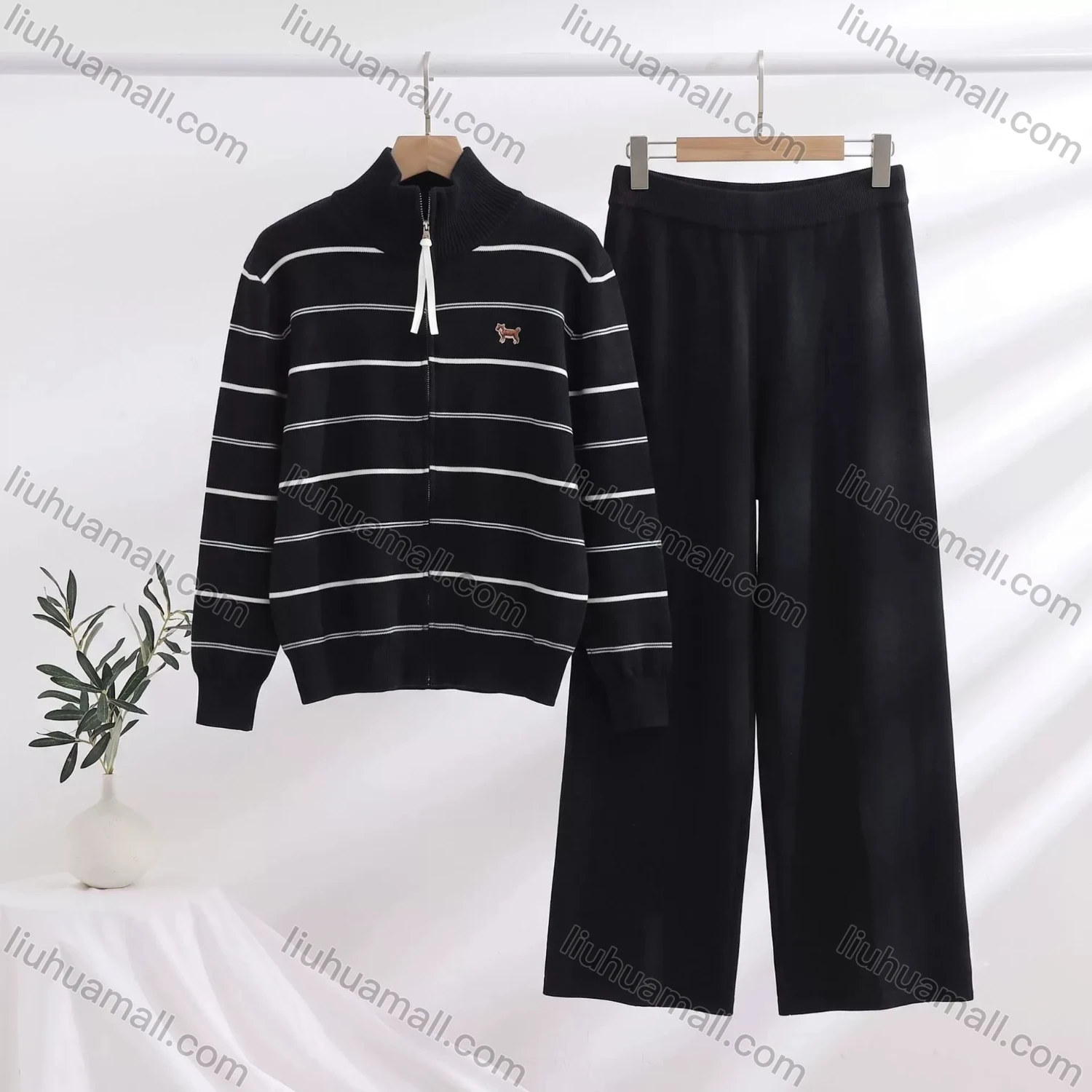 Wholesale Women's Casual Striped Zip-Up Knit Two-Piece Set #SE2615 - Liuhuamall