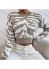 Wholesale Women's Crew Neck Tiger Print Pullover Crop Knitted Sweater - Liuhuamall