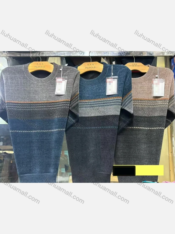 Wholesale Men's Long Sleeve Round Neck Knitted Sweaters with Horizontal Stripes