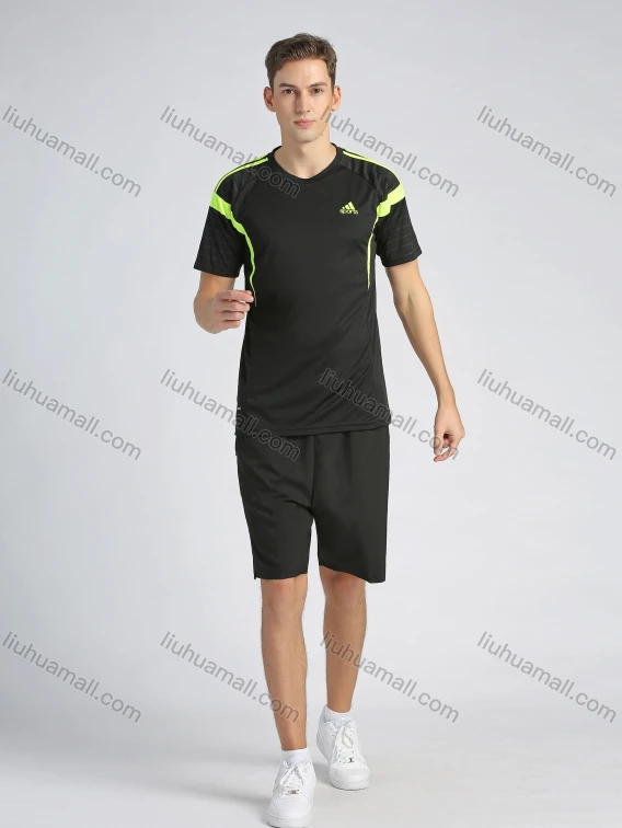 Wholesale Men's Sporty Contrast Color Striped Trim Round Neck Short Sleeve Workout T-shirt, Guangzhou Clothing Wholesale Market & Suppliers - LIUHUAMALL, Men