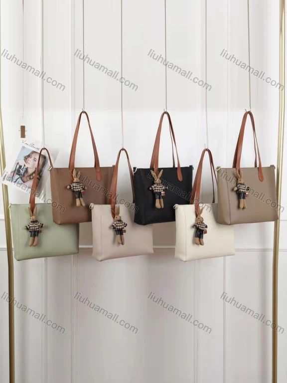 Wholesale Women's Casual Leather Shoulder Plain Ladies Handbag With Pendant 8025#