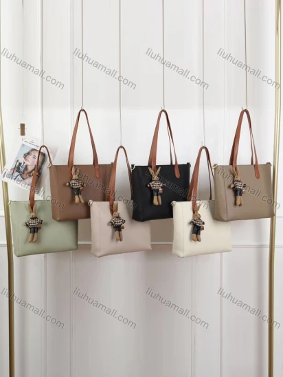 Wholesale Women's Casual Leather Shoulder Plain Ladies Handbag With Pendant 8025#