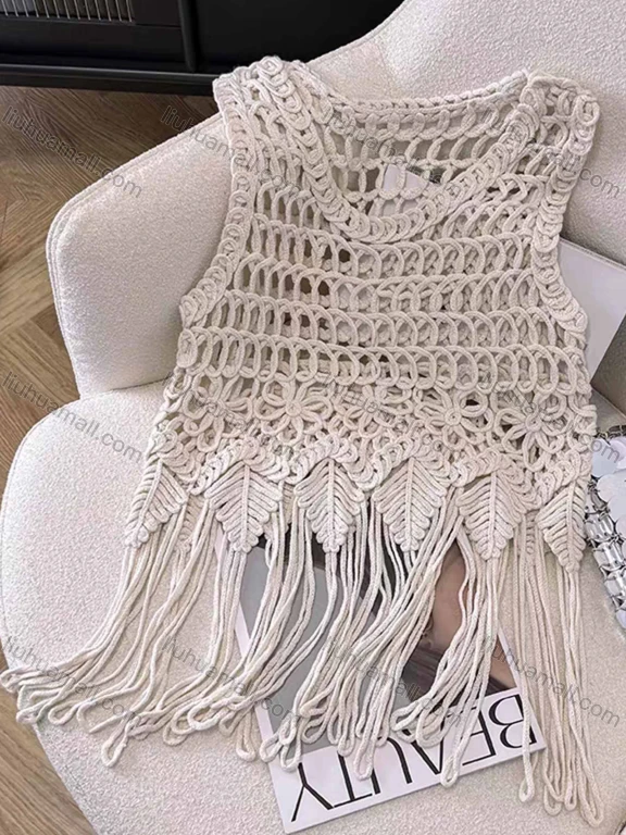 Wholesale Women's Vacation Round Neck Sleeveless Hollow Out Tassel Hem Plain Tank Crop Cover Up Top