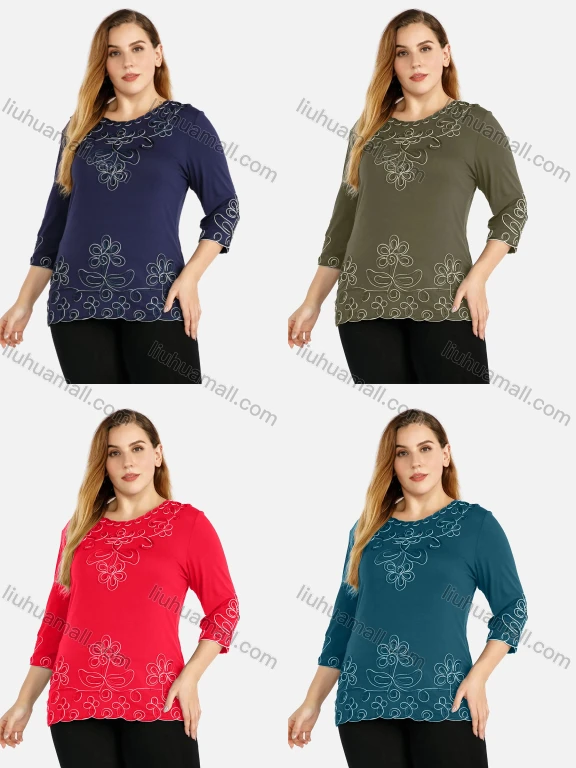 Wholesale Women's Plus Size Round Neck 3/4 Sleeve Embroidery Casual Top
