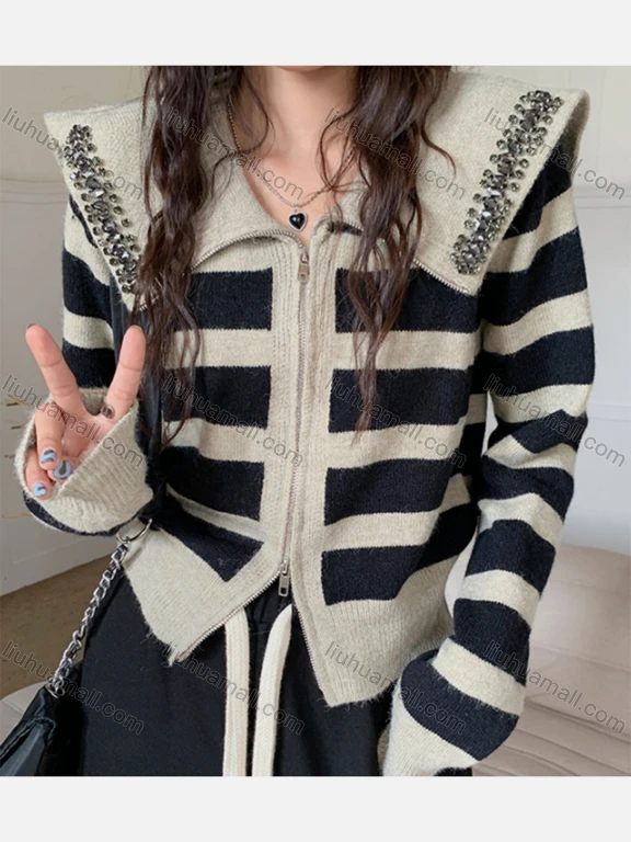 Wholesale Women's Casual Peter Pan Collar Zipper Striped Knitted Jackets 8144#