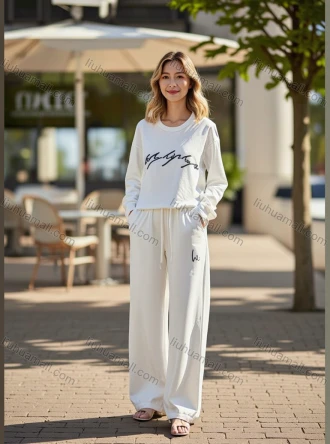 Wholesale Women's Cropped Sweatshirt w/ Artistic Handwritten Graphic, Soft Comfortable Fabric - Perfect for Retailers, LIUHUA CLOTHING WHOLESALE