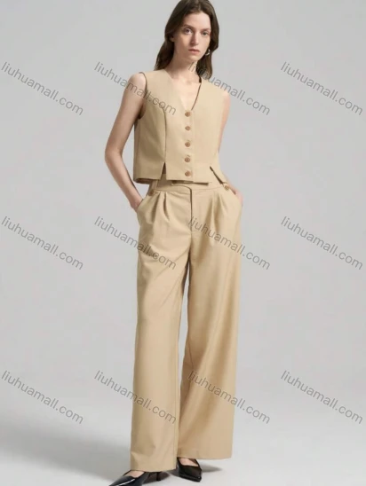 Wholesale Women's Chic Plain Two Piece Set Crop Vest with Split Detail