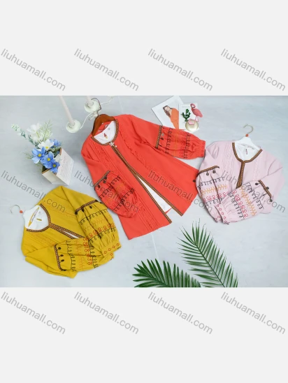 Wholesale Girl's Cute Round Neck Peasant Sleeve Embroidery Top