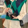 Wholesale Women's Preppy Casual V Neck Sleeveless Plaid Sweater Crop Vest 8115# preview