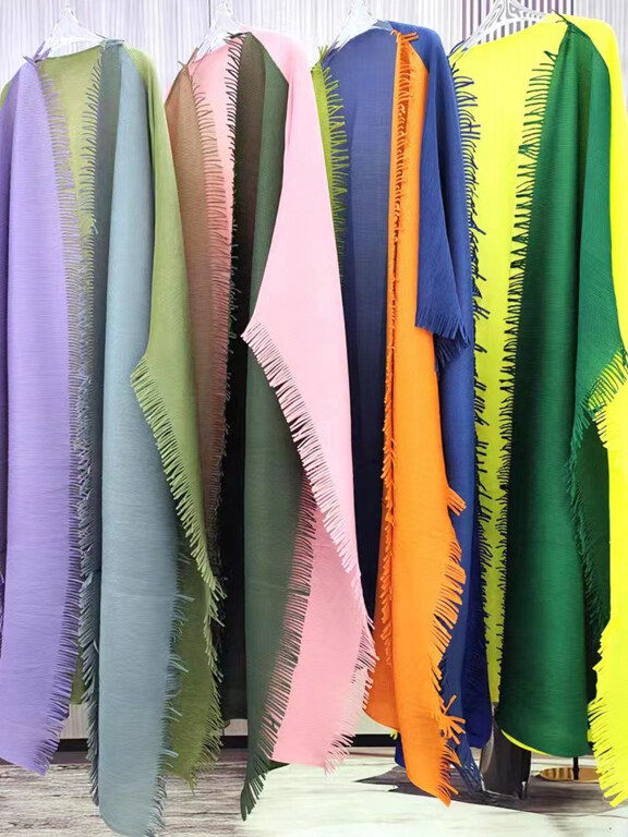 Women's Loose Fit Colorblock Raw Hem Cape, Clothing Wholesale Market -LIUHUA, 