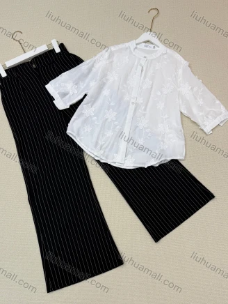 Wholesale Two-piece set: solid color shirt with 3D floral design + striped trousers., Guangzhou Clothing Wholesale Suppliers & Market - LIUHUAMALL