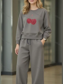 Wholesale Women's Grey Athletic 2 - Piece Set w/ Striped Joggers & Pink Accents - Lightweight Casual Sportswear, LIUHUA CLOTHING WHOLESALE