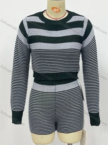 Wholesale Women's Striped Print Pullover Crop Sweater Without Shorts, LIUHUA CLOTHING WHOLESALE