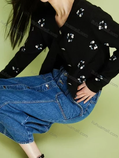 Wholesale Women's Casual Floral Crew Neck Long Sleeve Button Down Cardigan