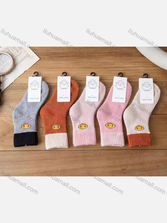 Wholesale Kid's Comfy Cartoon Print Crew Medium Cashmere Socks (10 pairs of socks in one package)