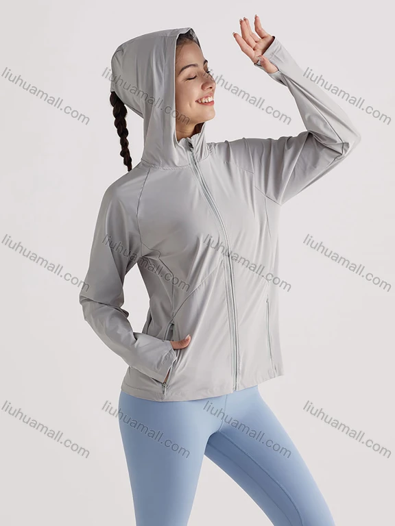 Wholesale Women's Hooded Plain Pockets Workout Sunscreen Lightweight Zip Up Jacket